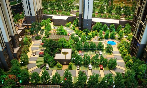 Ӣʽ�UƤ�^���Q���Ă�(g��)���E